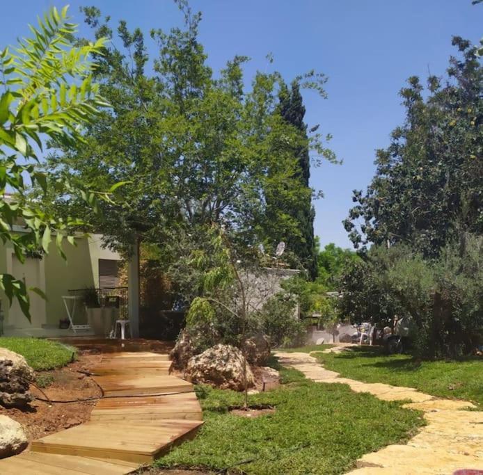 Lahav Suite Kfar Daniel Exterior photo